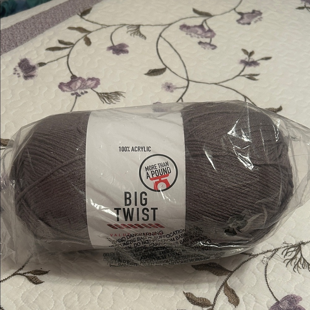 Big twist value pound plus medium gray yarn